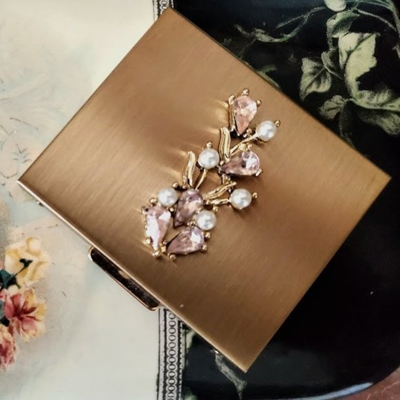 Sam Fink 5th Avenue Other - Vintage Ladies Powder Compact S.F. Co. Fifth Avenue